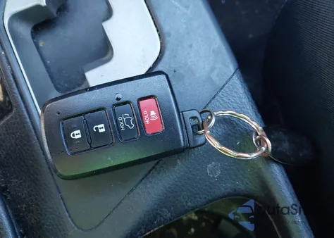 2018 Toyota Rav4 Xle from USA, damaged, VIN 2T3RFREV9JW714513